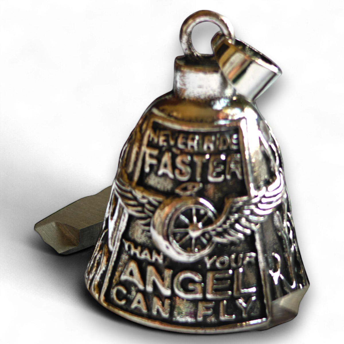 Pirunkello – Motoristin suojakello: “Never drive faster than your guardian angel can fly” kulta ja teräs