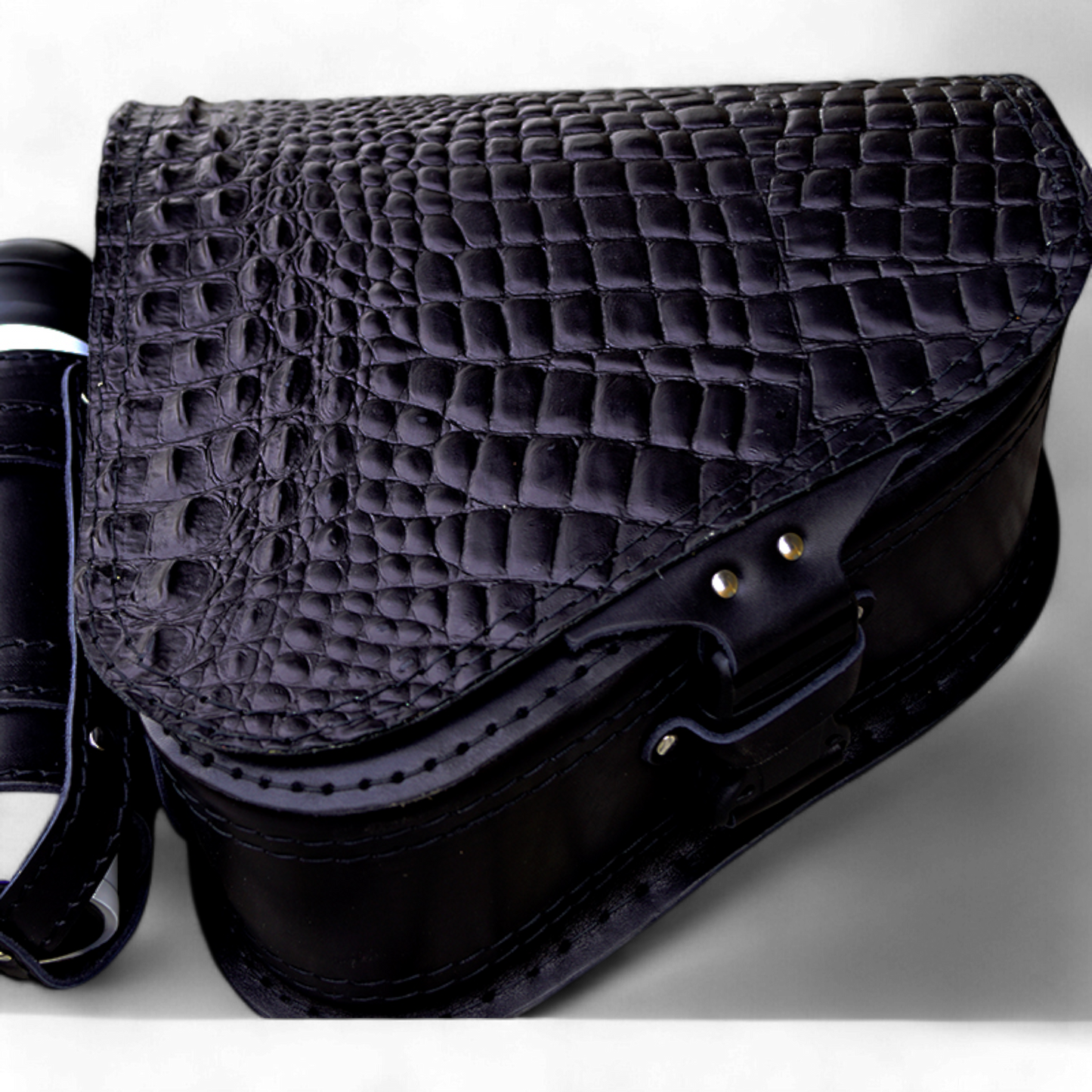 Ledmar SOFTAIL SWING BAG ALLIGATOR ts152